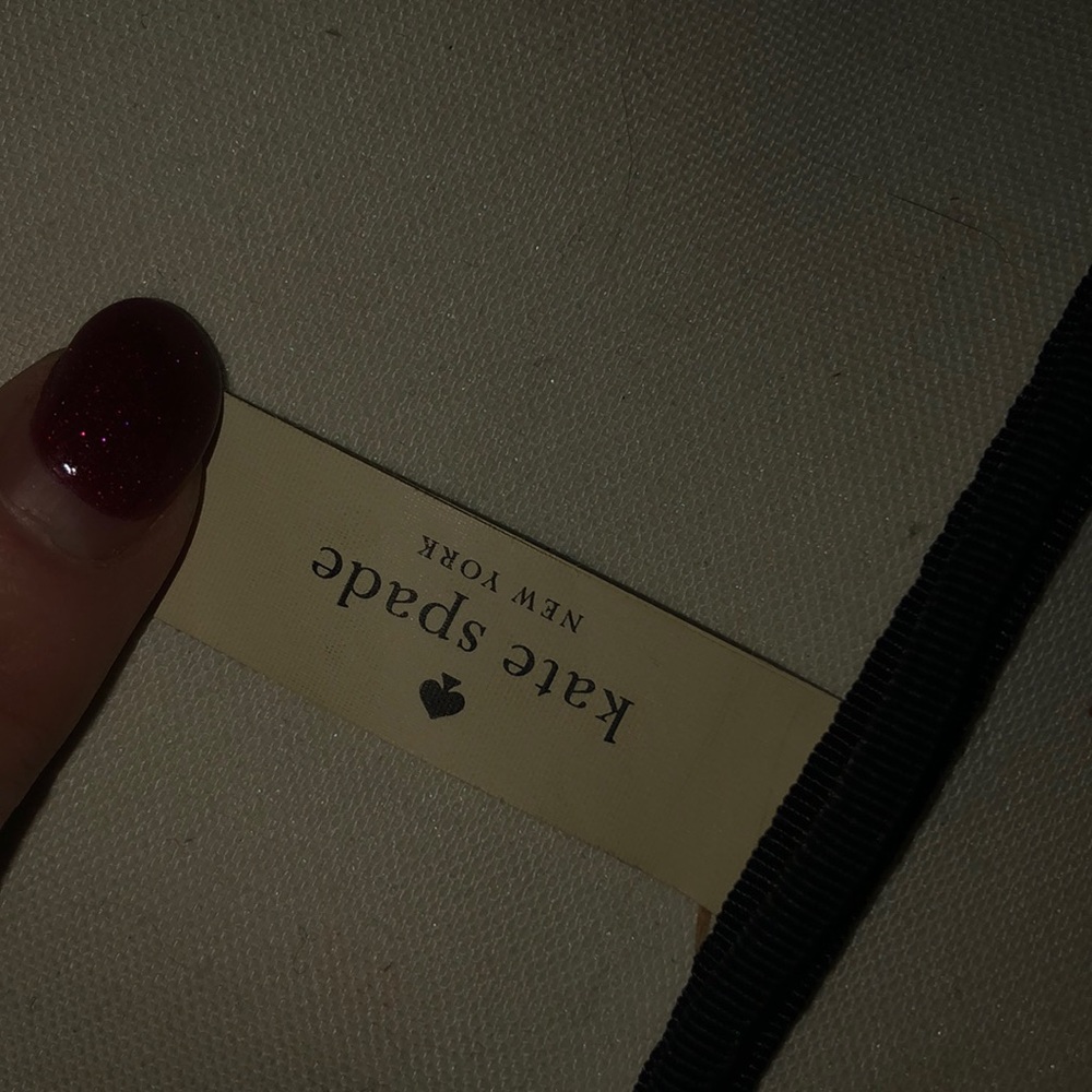 Kate Spade Tote - Picture 6 of 8